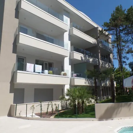 Apartment Two-room Flat With Balcony In A Residence-bibione *